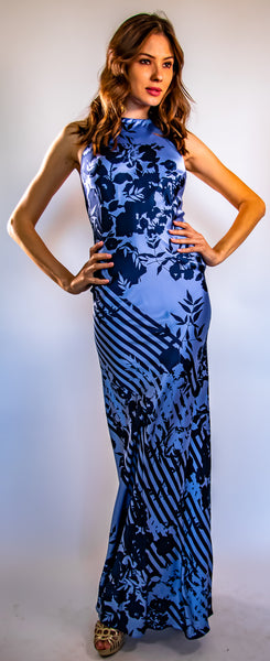 Blue Rose - Extremely Flattering