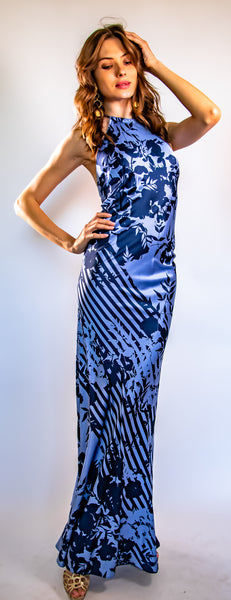 Blue Rose - Extremely Flattering