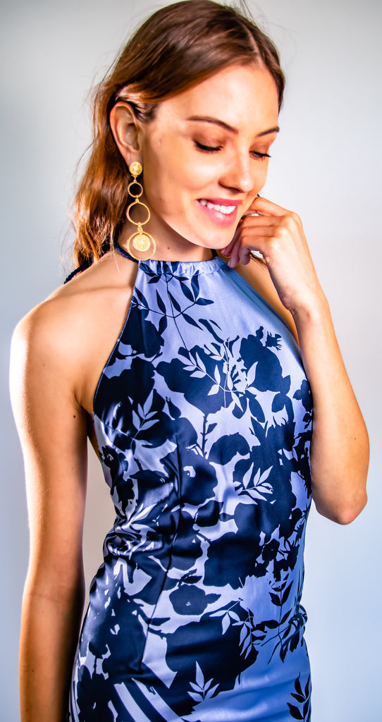 Blue Rose Dress- Extremely Flattering Blue Rose Dress- Extremely Flattering
